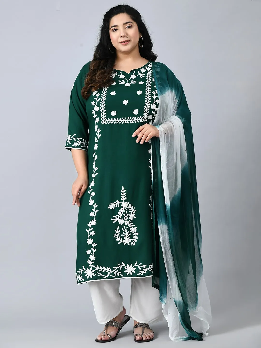 Plus Size Poetic Green Embroidered Kurta Pant Set with Dupatta